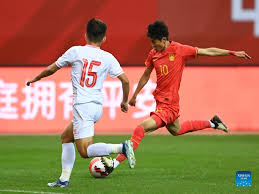 中国问鼎娱乐：出现14次失误！阿特金森：今晚有季后赛的强度 失误是最致命毒药.